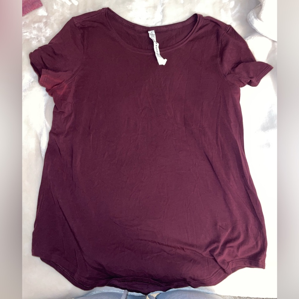 Lululemon Athletica Maroon Short Sleeve Tee